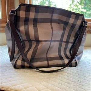 Burberry authentic handbag